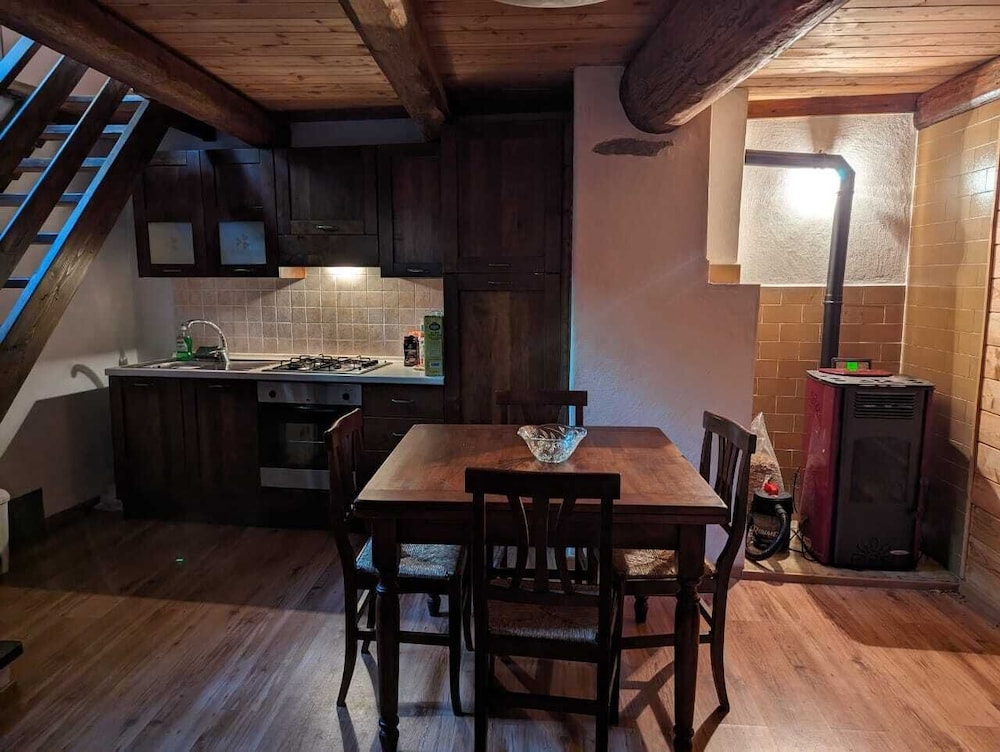Traditional House photo 2