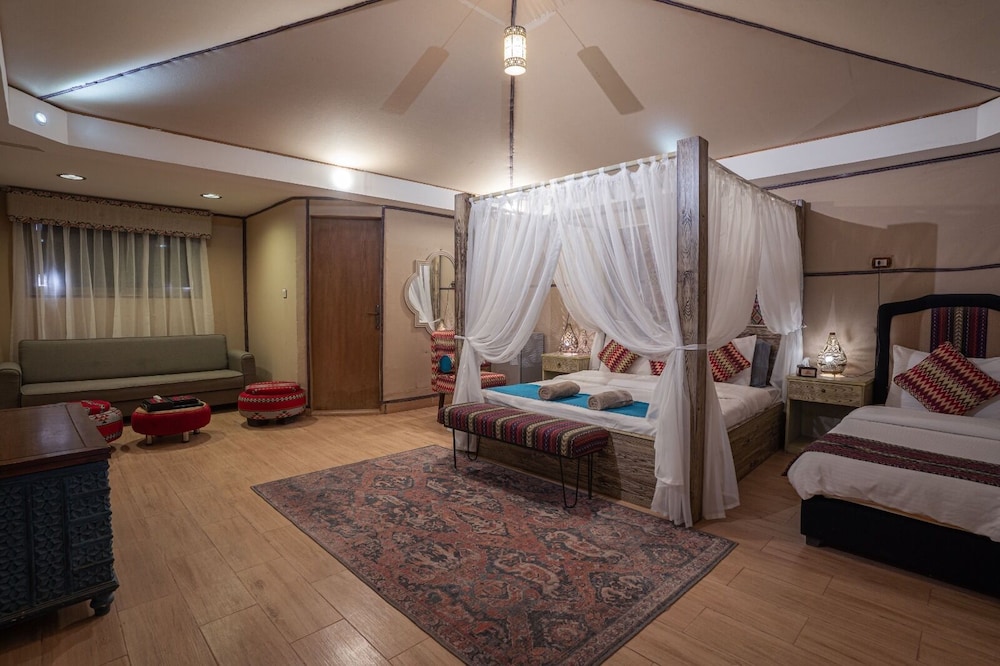 Deluxe Suite, 1 Bedroom, Private Bathroom, Mountainside photo 1