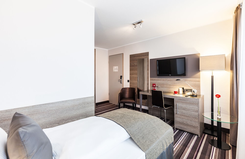 Comfort Room - Photo 3