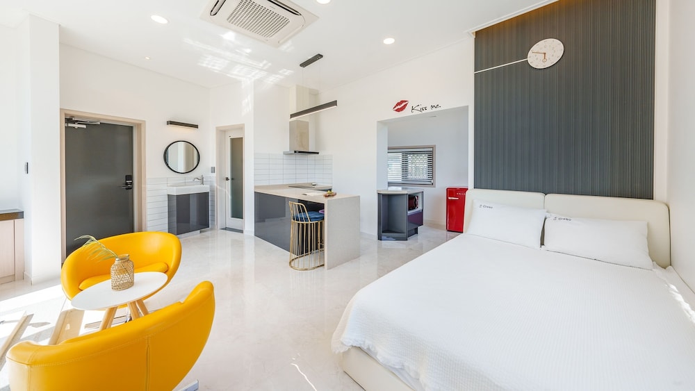 Basic Room, 1 Bedroom (Room 301) - Photo 8