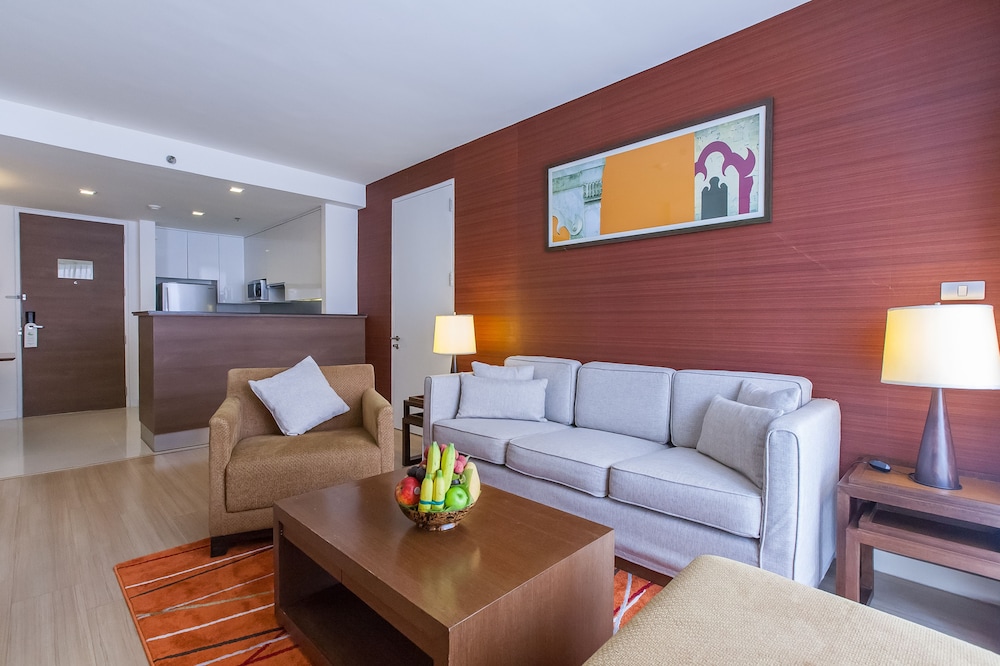 One Bedroom Suite photo 2
