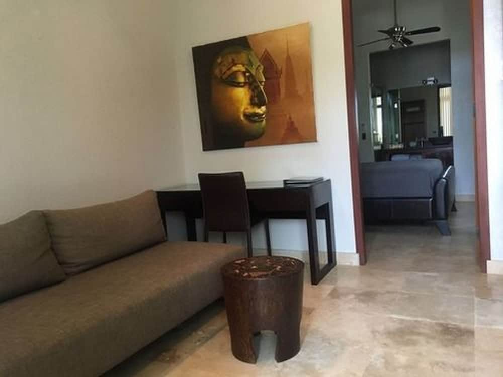 Standard Suite, Balcony, Ground Floor