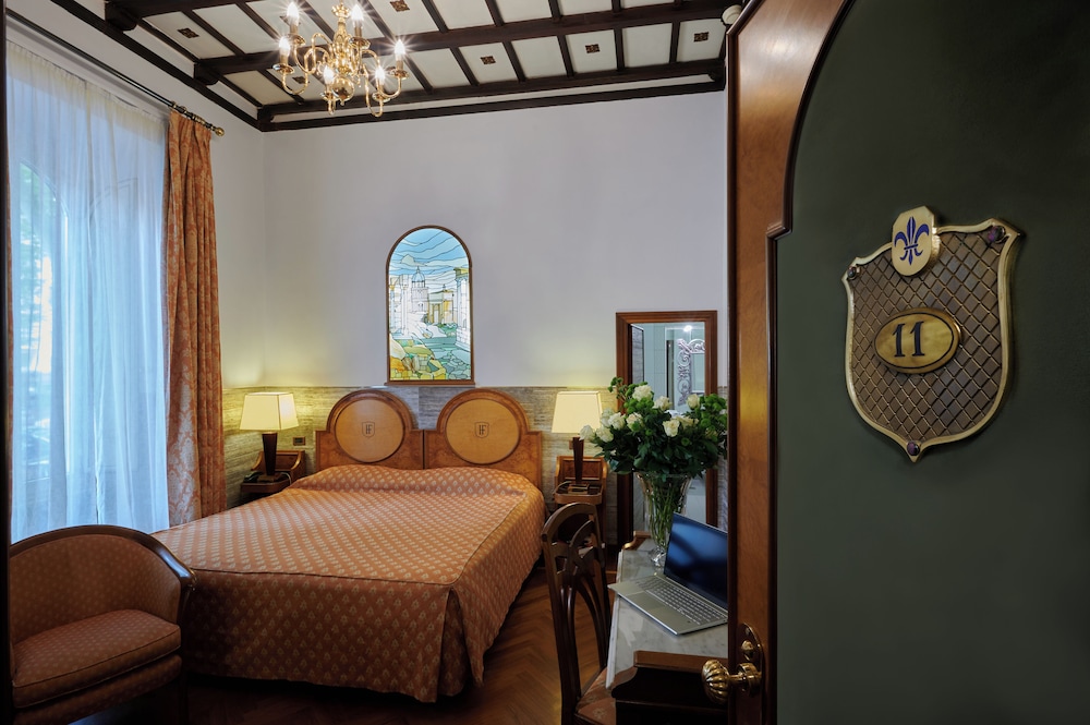 Double Room Single Use thumbnail 6