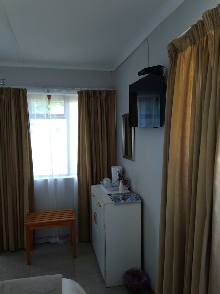 Economy Room photo 2