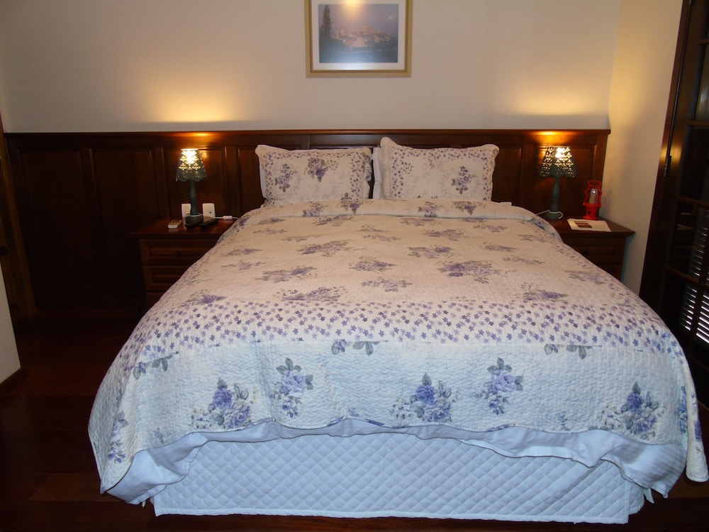 Deluxe Double Room, 1 Queen Bed photo 2