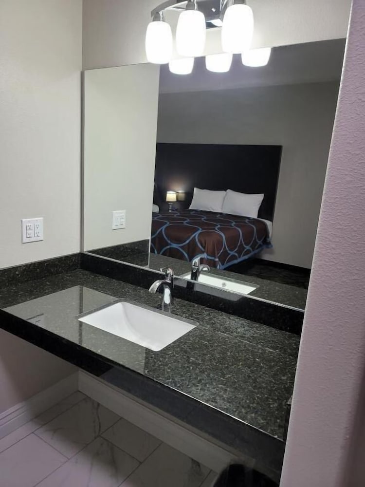 Standard Double Room photo 2