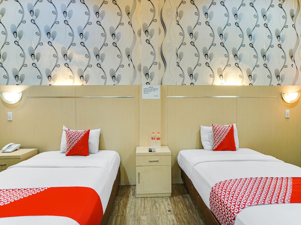 Deluxe Twin Room photo 3