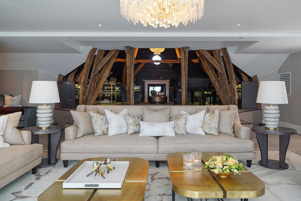 Suite, Tower