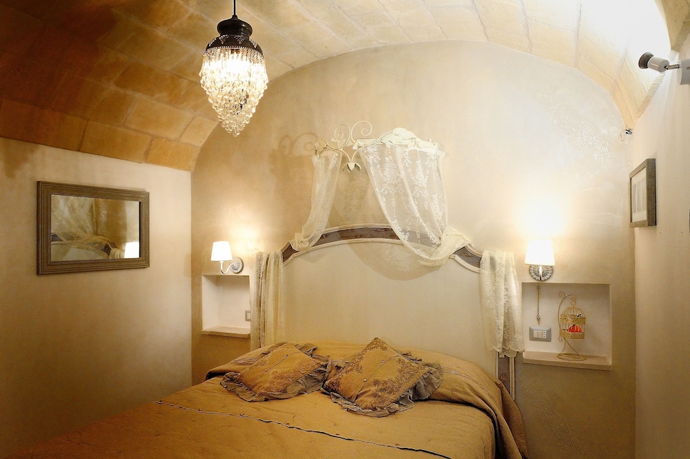 Junior Suite, Garden View (Lamia Tatà)