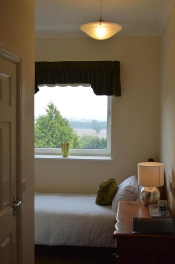 Basic Single Room photo 3