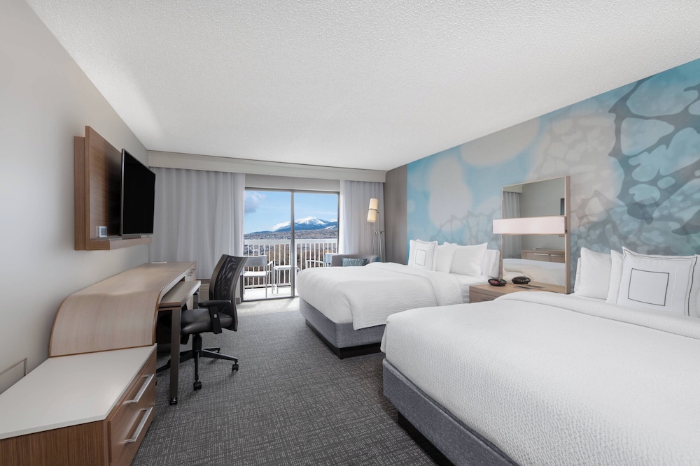 Room, 2 Queen Beds - Photo 2