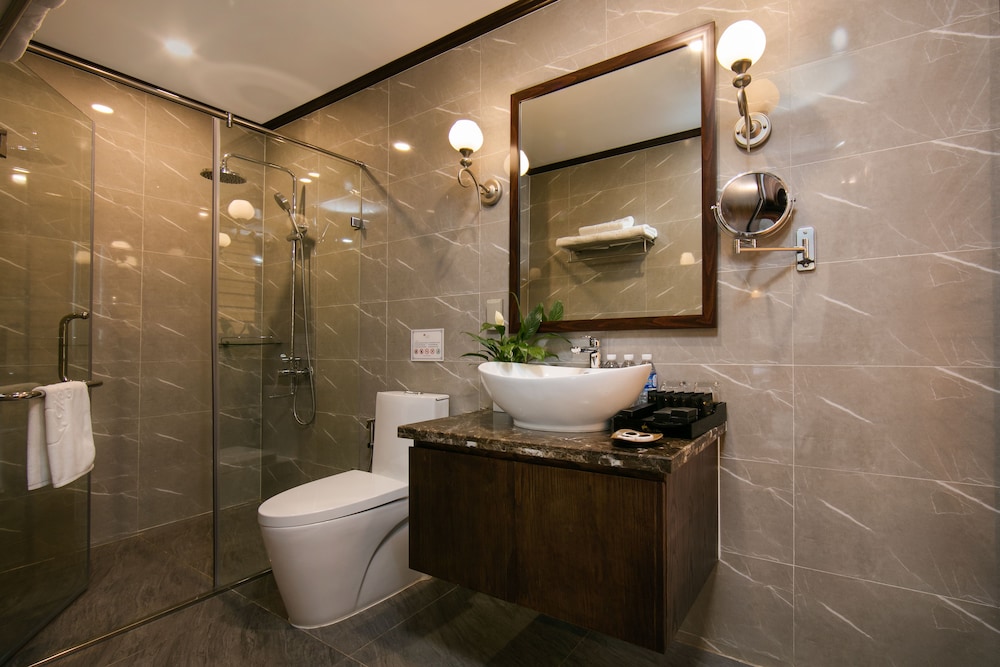 Elegance Suite, Balcony photo 3