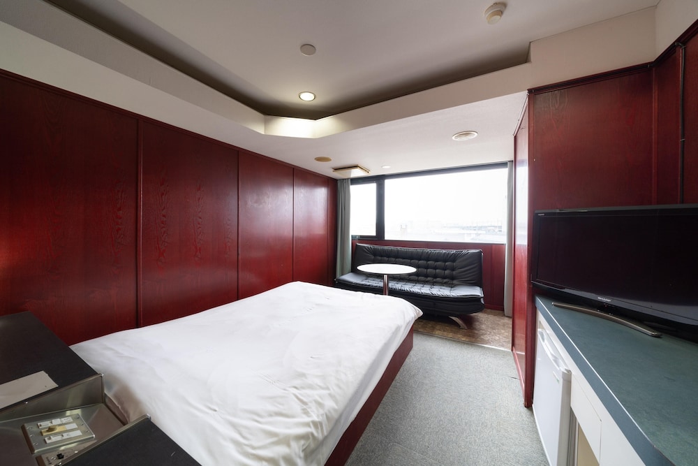 Deluxe Double Room with Shower Only and Sofa Bed - Photo 1