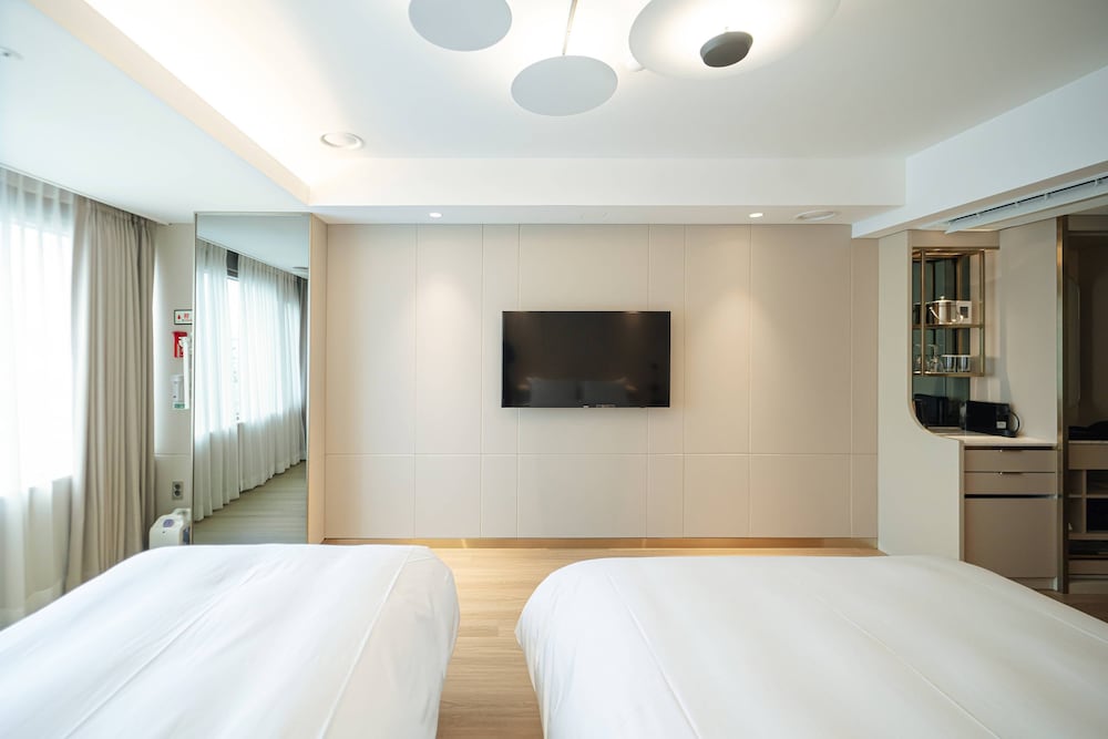 Deluxe Family Twin Room - Photo 4