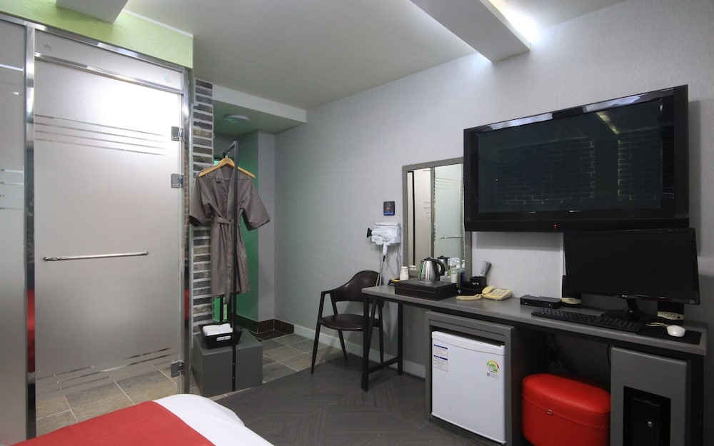 Room (Standard Room) photo 3