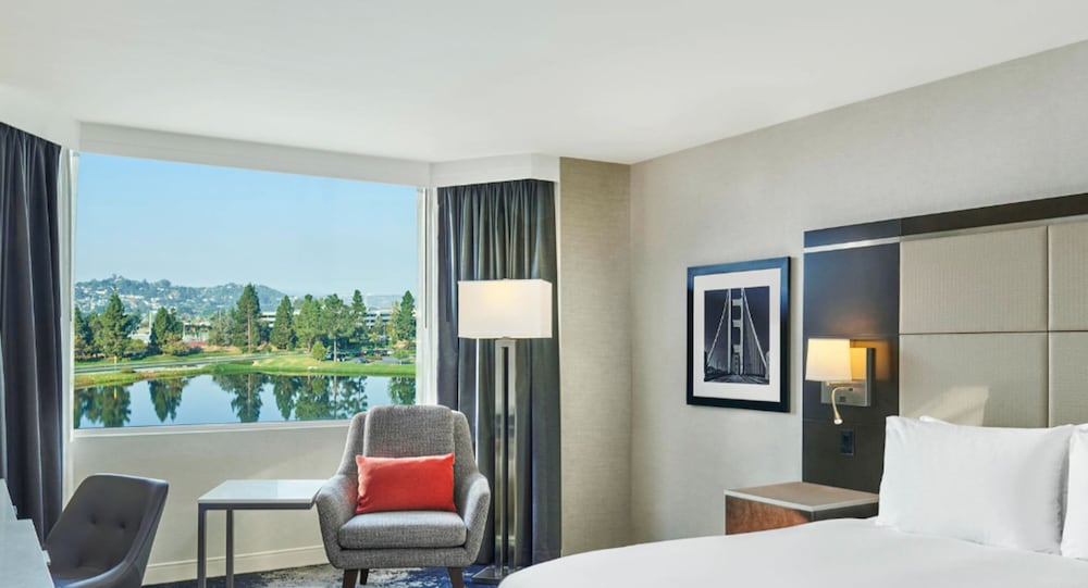 Room, 2 Double Beds, Lagoon View photo 2