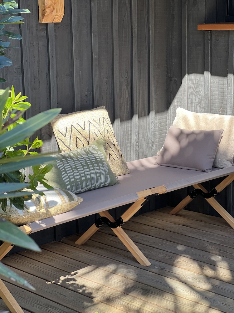 Comfort Triple Room, Private Bathroom, Pool View (VillaCanau ch 777) photo 3