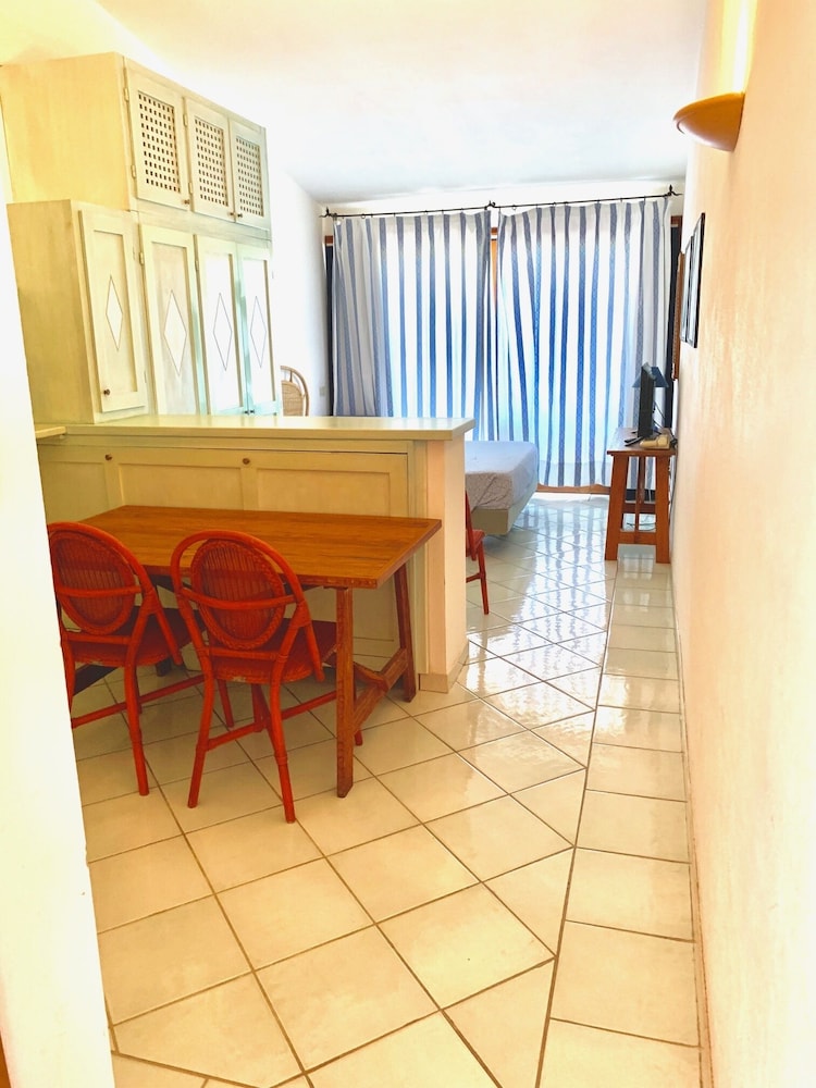 Basic Triple Room