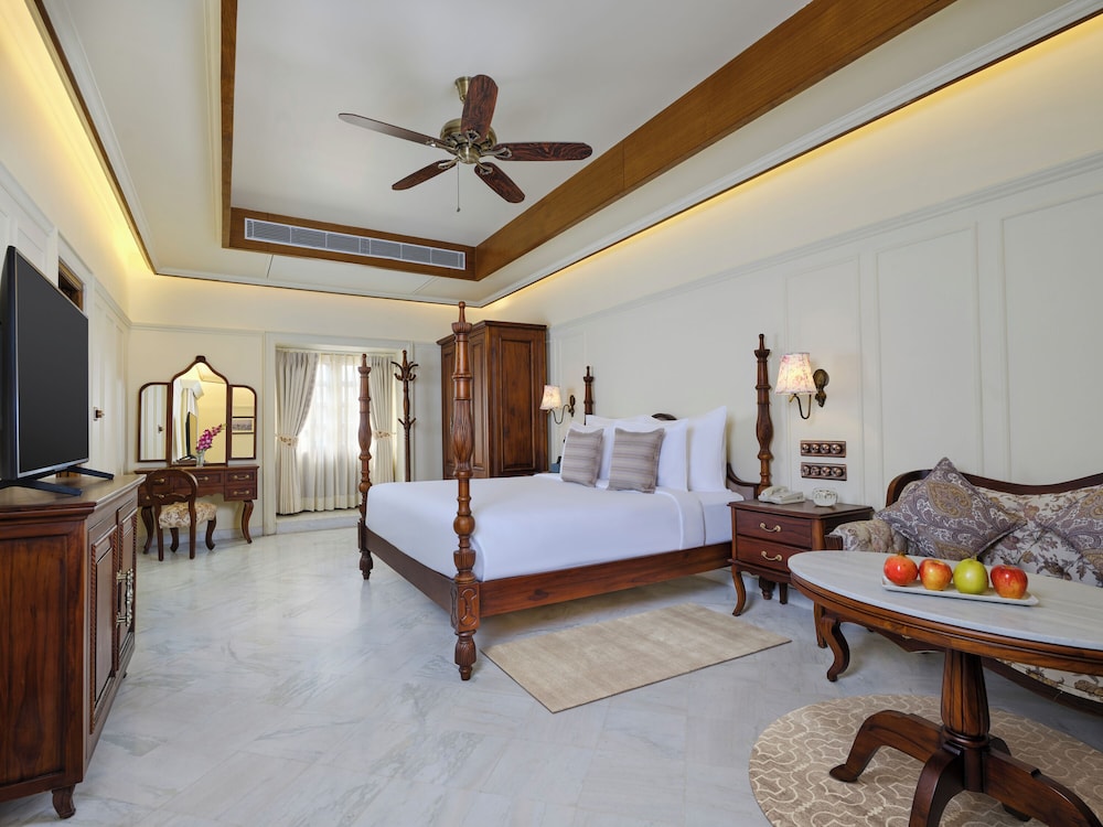 Heritage Grand Room