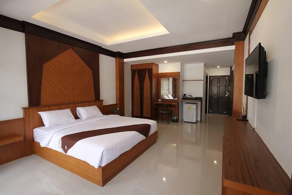 Deluxe Single Room, 1 Queen Bed photo 3