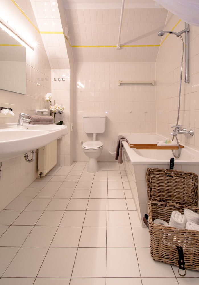 Carl Suites Superior - Photo 1