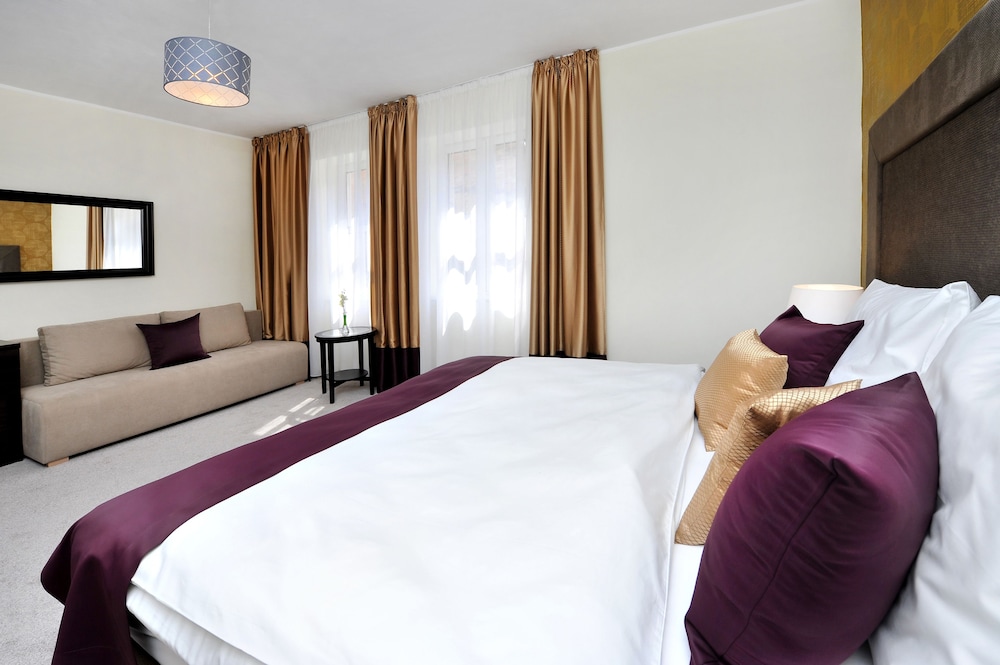 Deluxe Double Room photo 2