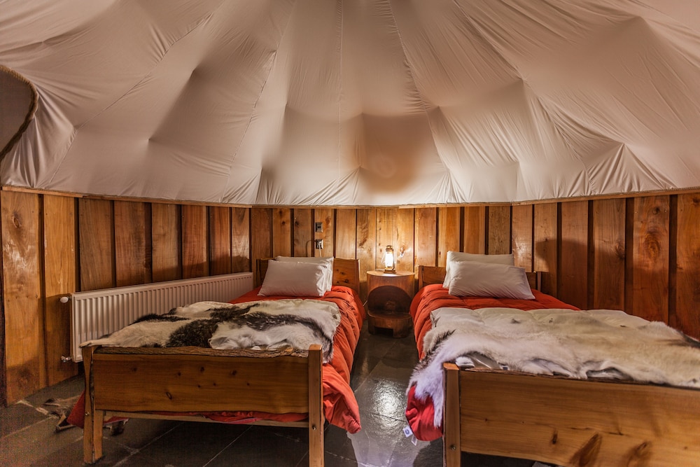 Tent, 1 Double Or 2 Twin Beds photo 1