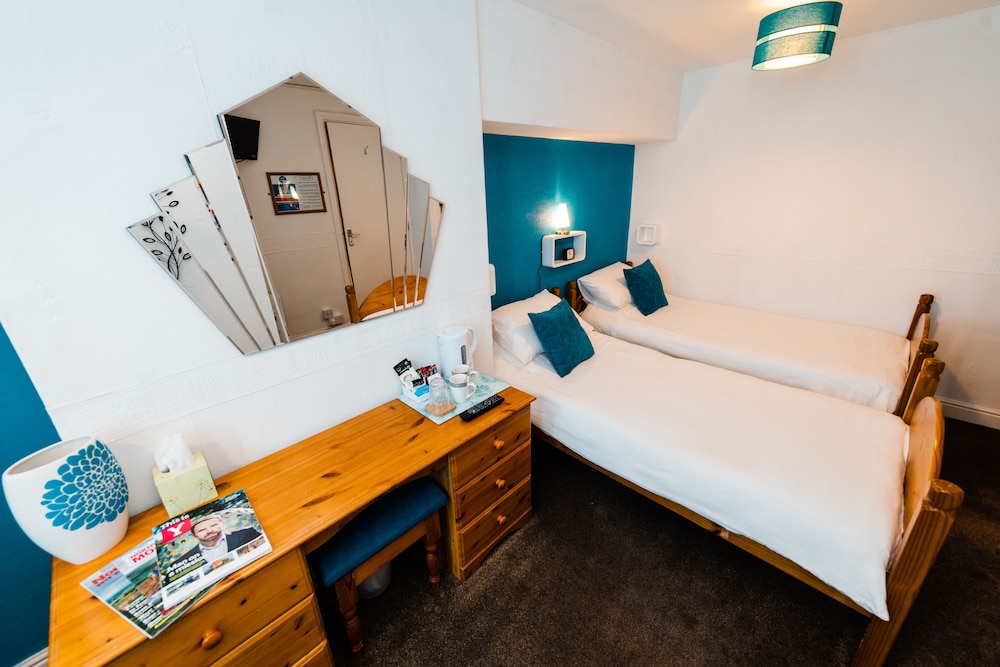 Twin Room, Ensuite photo 1