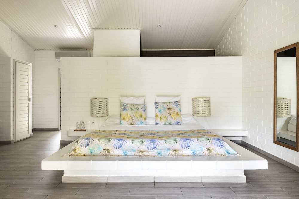 Deluxe Double Room, Garden View