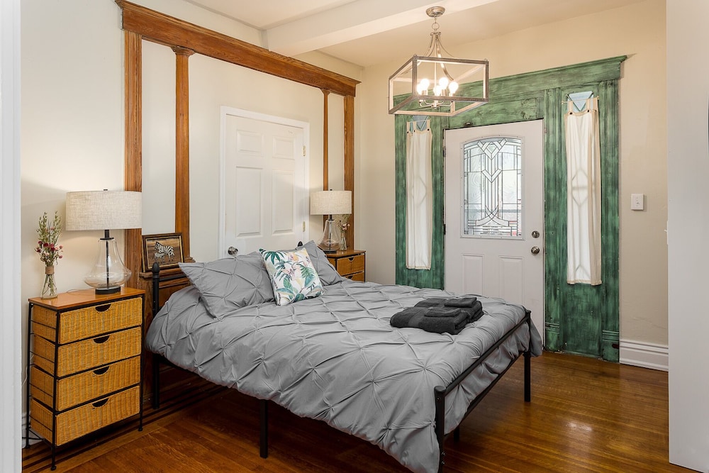 House, 4 Bedrooms