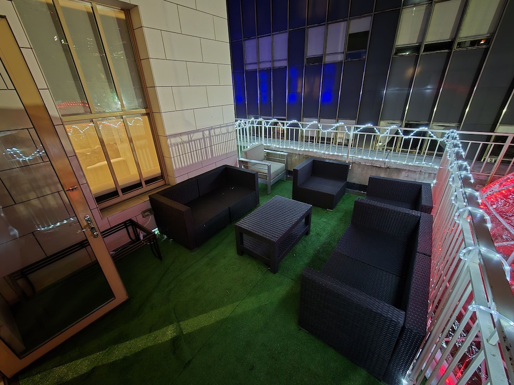 Elite Terrace - Spacious Apt w Terrace, Billede 8
