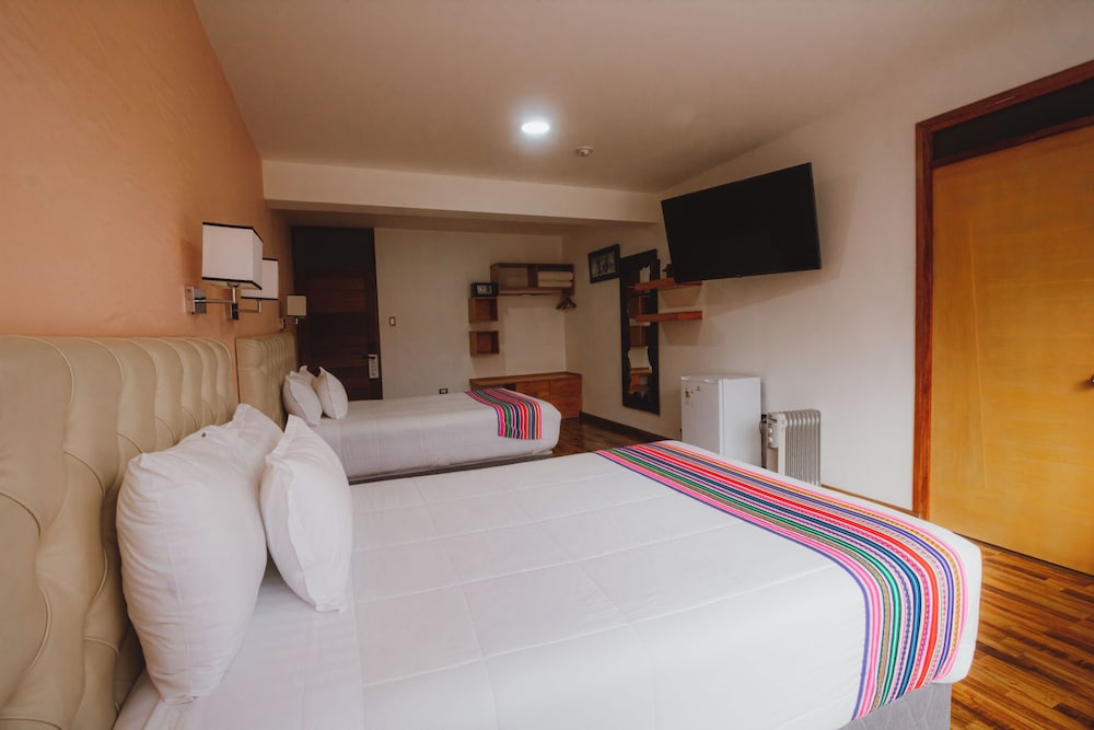 Standard Twin Room photo 3
