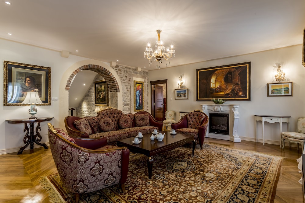 Luxury Suite Piaca - Other location, 3 min away photo 1