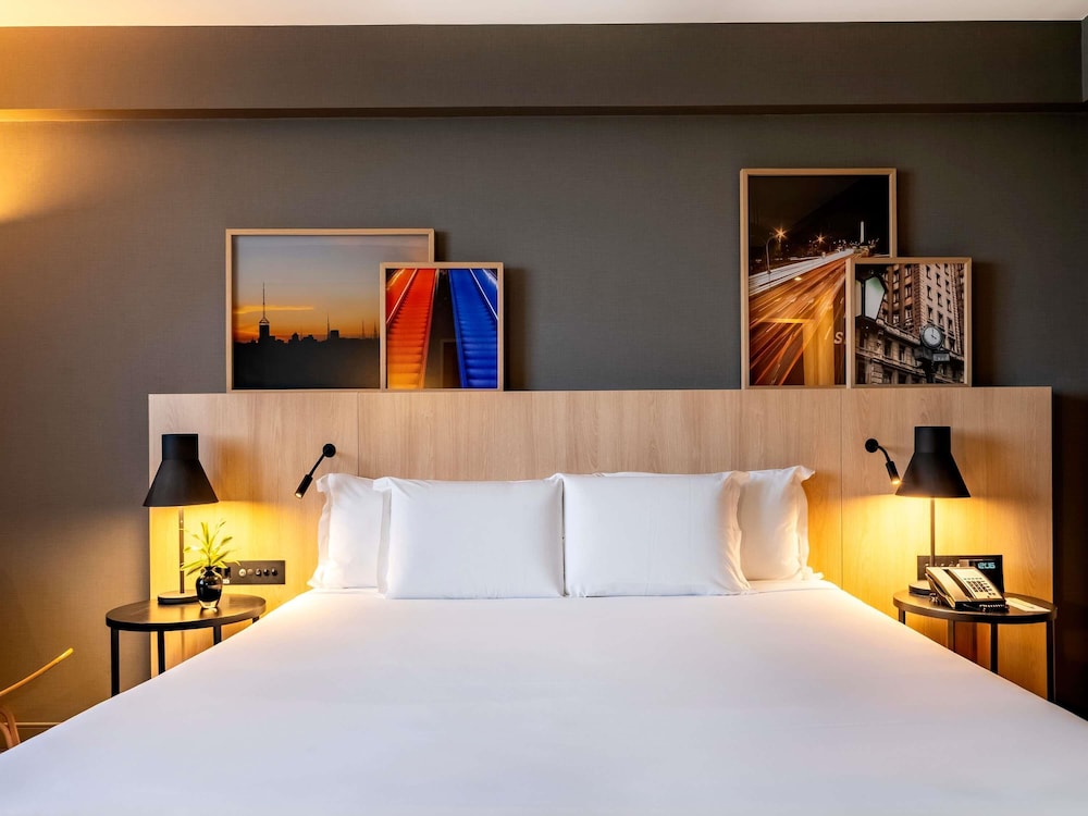 Executive Room, 1 King Bed, Bathtub (Club Lounge Access)