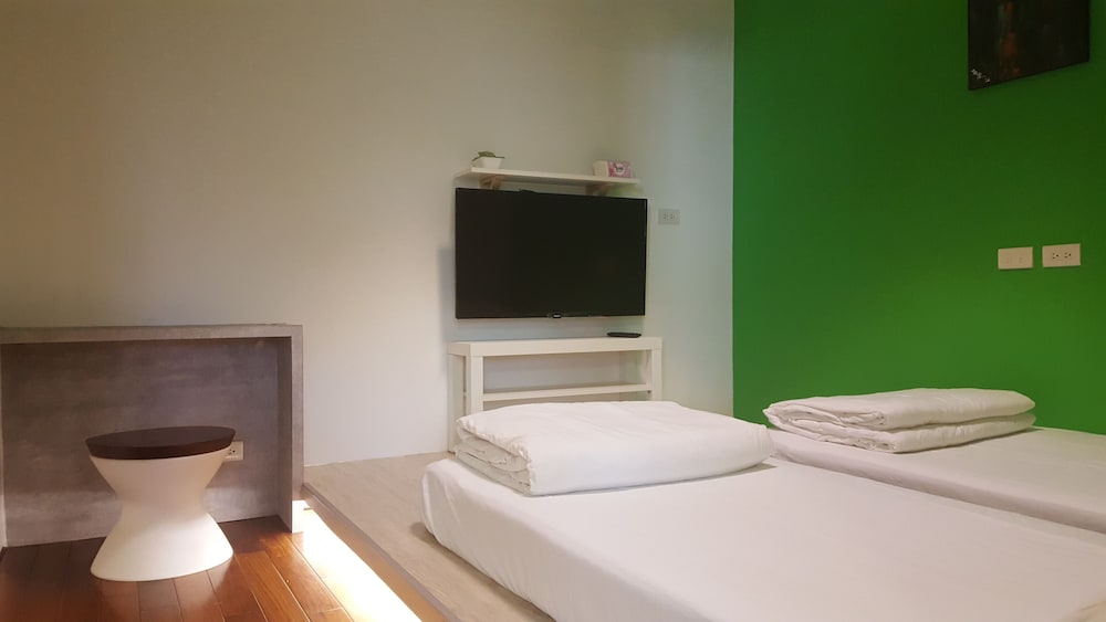 Economy Room, 2 Twin Beds photo 1