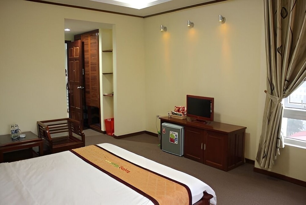 Standard Double Room, City View
