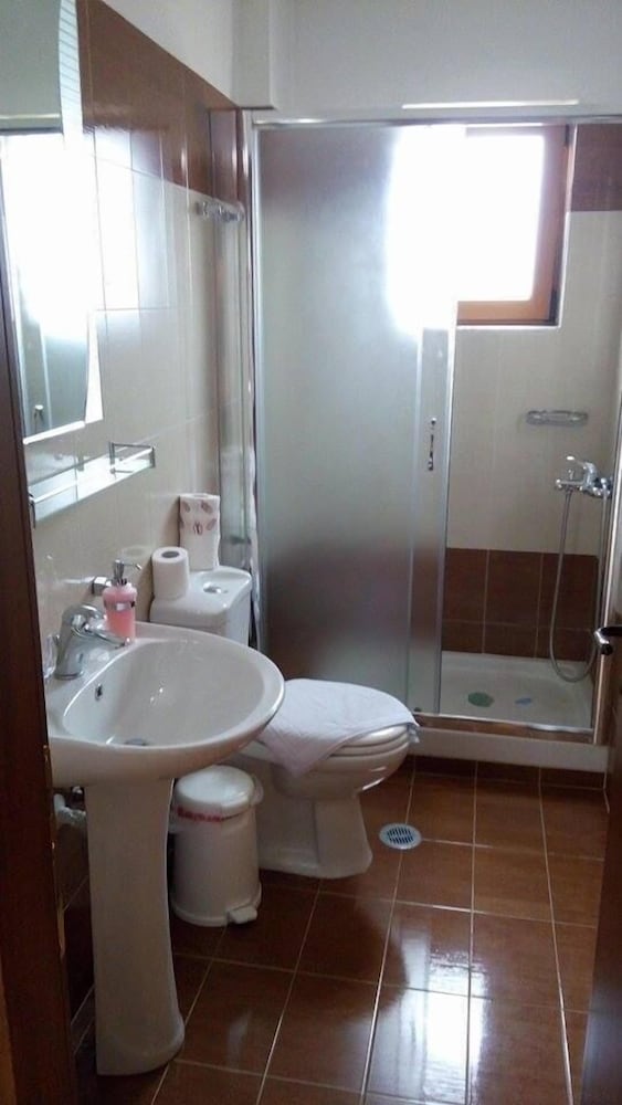 Suite, Lake View photo 2