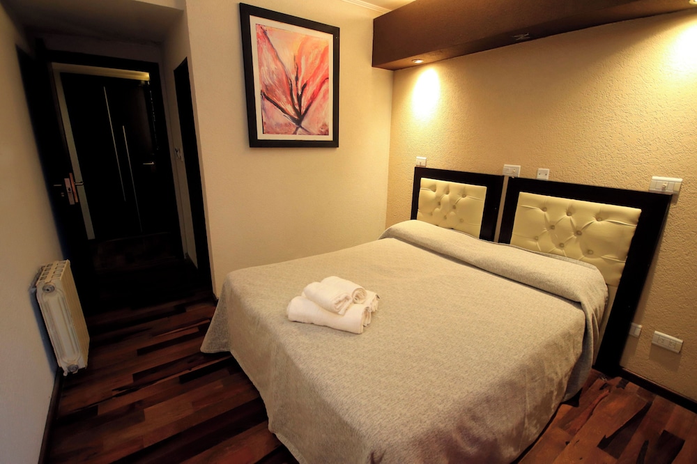 Standard Double Room photo 2