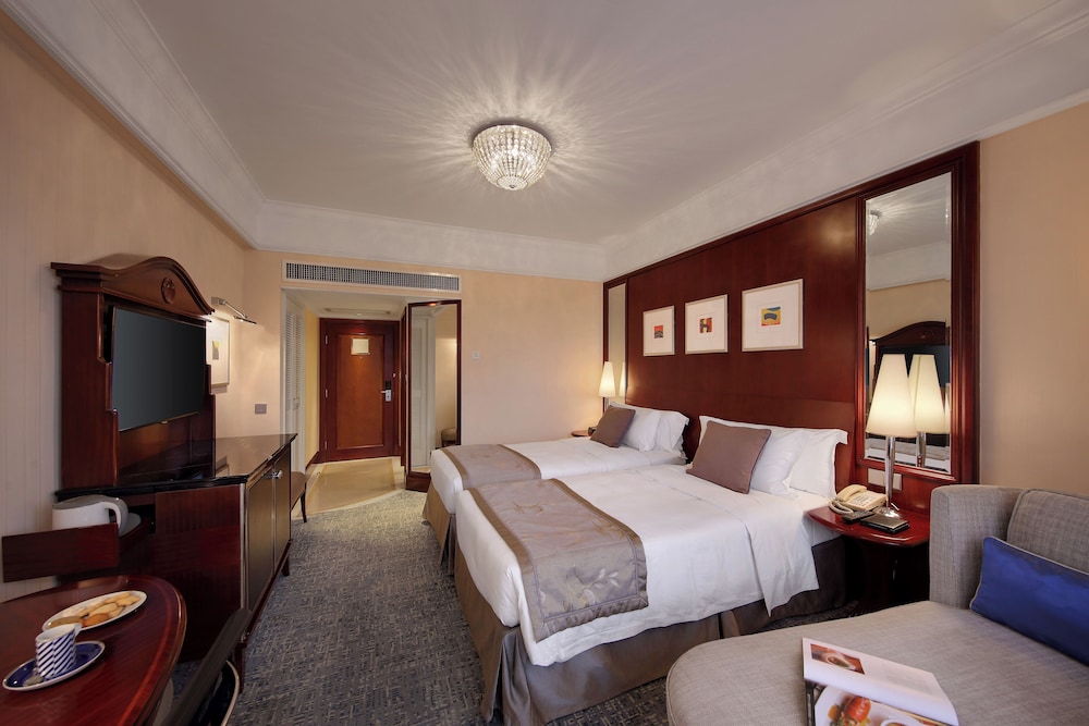Premier Twin Room with Lounge Access photo 2