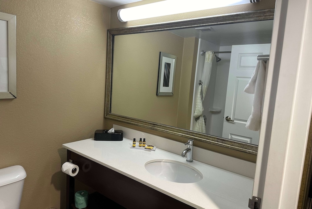 Room, 2 Queen Beds, Non Smoking