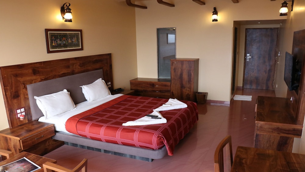 Deluxe Double Room, 1 Double Bed, City View, Garden Area