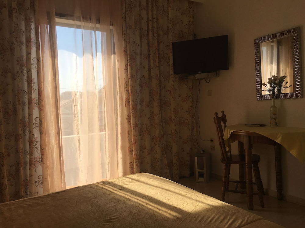 Studio, Partial Sea View photo 2