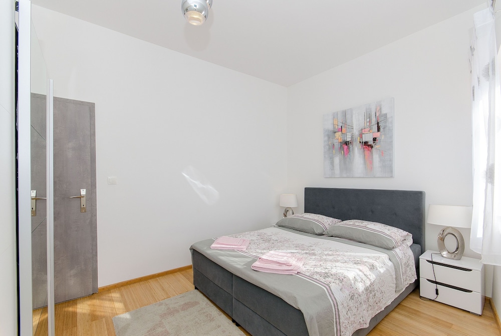 Apartment (A3)