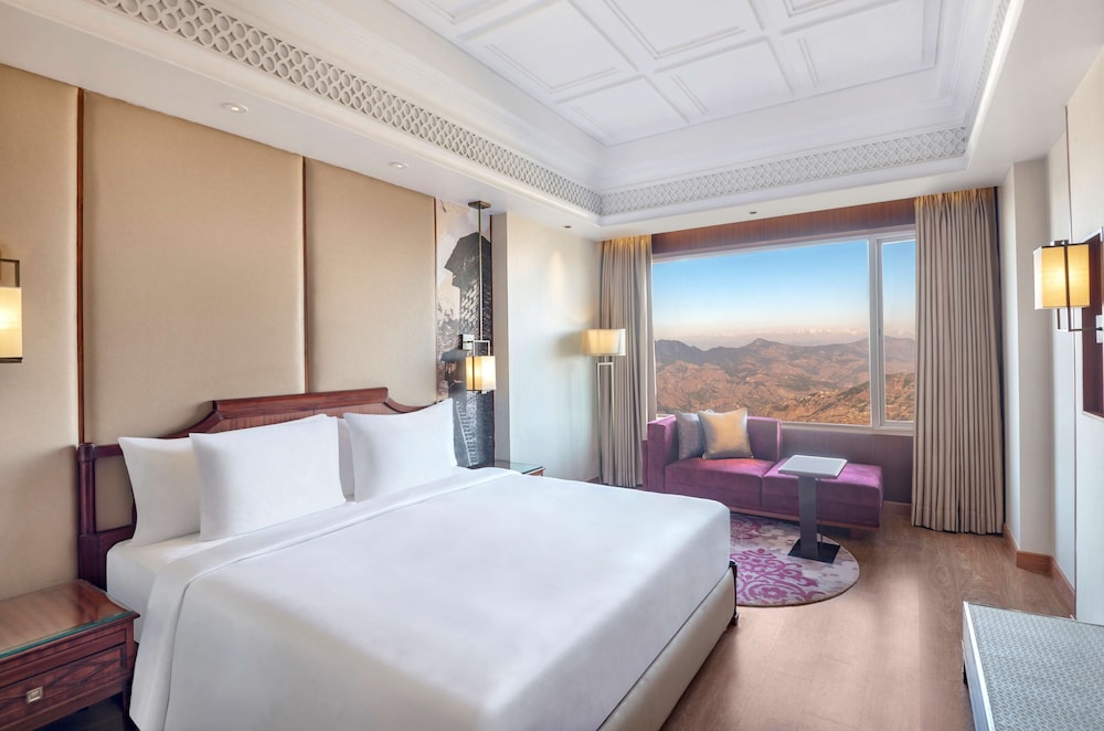 Deluxe Room (Valley View)