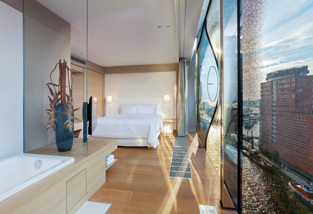 Suite, 1 King Bed