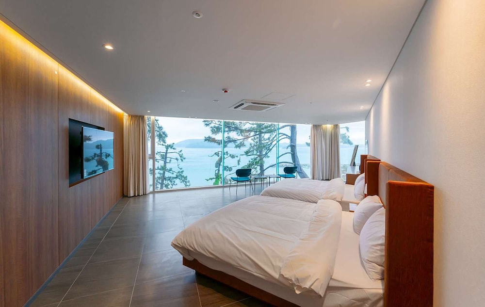 Club Hotel B Panorama