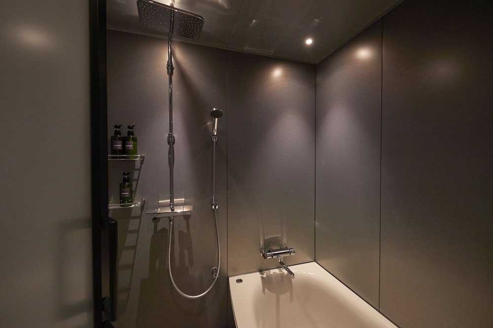 Executive Room, 1 King Bed, Non Smoking - Photo 9