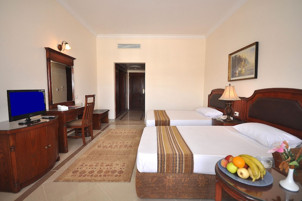 Standard Double or Twin Room, 1 Bedroom, Sea View photo 1