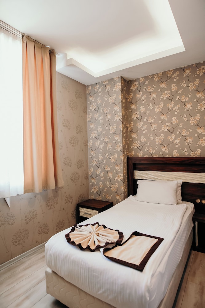 Deluxe Quadruple Room photo 2