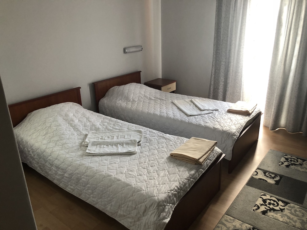 Basic Double Room, City View photo 3